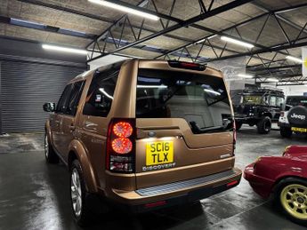 LAND ROVER DISCOVERY 4 3.0 SD V6 Landmark SUV 5dr Diesel Auto 4WD Euro 6 (s/s) (256 bhp