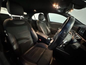 MERCEDES-BENZ A-CLASS 2.0 A250 AMG Line Saloon 4dr Petrol 7G-DCT Euro 6 (s/s) (224 ps)