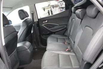 HYUNDAI SANTA FE 2.2 CRDi Blue Drive Premium SUV 5dr Diesel Auto 4WD Euro 6 (s/s)