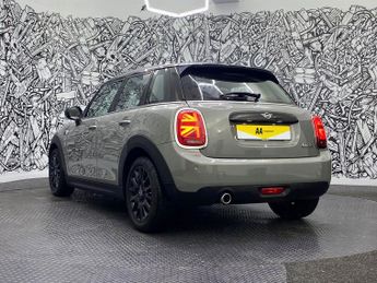 MINI HATCH 1.5 Cooper Hatchback 5dr Petrol Steptronic Euro 6 (s/s) (136 ps)