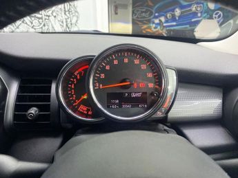 MINI HATCH 1.5 Cooper Hatchback 5dr Petrol Steptronic Euro 6 (s/s) (136 ps)