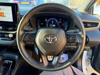 TOYOTA COROLLA 1.8 VVT-h Car Derived Van 5dr Petrol Hybrid CVT Euro 6 (s/s) (14