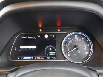 NISSAN LEAF 39kWh Tekna Hatchback 5dr Electric Auto (150 ps)