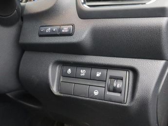 NISSAN LEAF 39kWh Tekna Hatchback 5dr Electric Auto (150 ps)