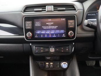 NISSAN LEAF 39kWh Tekna Hatchback 5dr Electric Auto (150 ps)