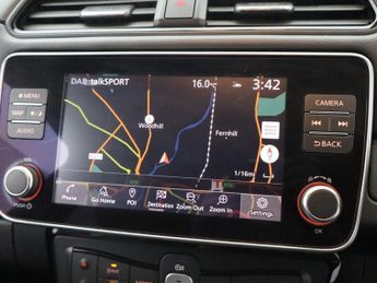 NISSAN LEAF 39kWh Tekna Hatchback 5dr Electric Auto (150 ps)