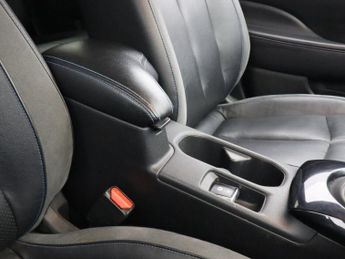 NISSAN LEAF 39kWh Tekna Hatchback 5dr Electric Auto (150 ps)