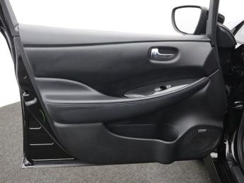 NISSAN LEAF 39kWh Tekna Hatchback 5dr Electric Auto (150 ps)