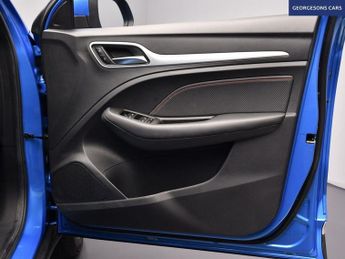 MG MG ZS 72.6kWh SE Long Range SUV 5dr Electric Auto (156 ps)