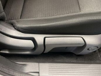 NISSAN QASHQAI 1.3 DIG-T MHEV N-Connecta SUV 5dr Petrol Hybrid XTRON Euro 6 (s/