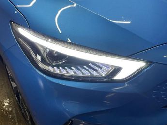 MG MG ZS 72.6kWh Trophy Connect Long Range SUV 5dr Electric Auto (156 ps)