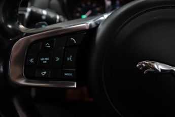 JAGUAR XE 2.0d R-Sport Saloon 4dr Diesel Auto AWD Euro 6 (s/s) (180 ps)