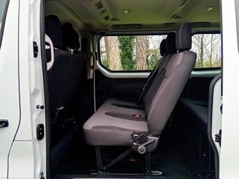 RENAULT TRAFIC 2.0 dCi LL30 Advance Minibus 5dr Diesel EDC L2 H1 Euro 6 (s/s) (