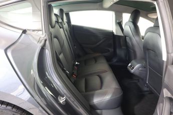 TESLA Model 3 (Dual Motor) Long Range Auto 4WDE 4dr