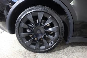TESLA MODEL Y (Dual Motor) Long Range Auto 4WDE 5dr