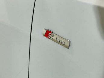 AUDI Q3 2.0 TDI S line SUV 5dr Diesel S Tronic quattro Euro 6 (s/s) (Nav