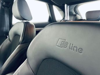 AUDI Q3 2.0 TDI S line SUV 5dr Diesel S Tronic quattro Euro 6 (s/s) (Nav