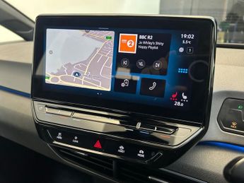 VOLKSWAGEN ID.3 Pro 58kWh Life Hatchback 5dr Electric Auto (145 ps)