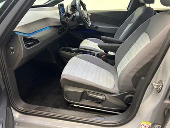 VOLKSWAGEN ID.3 Pro 58kWh Life Hatchback 5dr Electric Auto (145 ps)