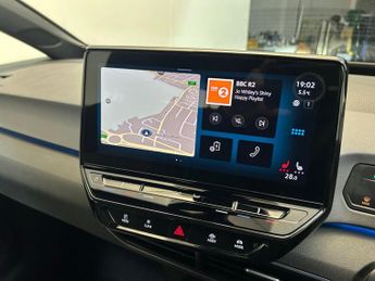 VOLKSWAGEN ID.3 Pro 58kWh Life Hatchback 5dr Electric Auto (145 ps)