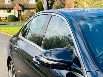 MERCEDES-BENZ E-CLASS 2.0 E220d SE (Premium) Saloon 4dr Diesel G-Tronic+ Euro 6 (s/s) 