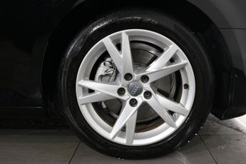 AUDI A4 2.0 TFSI Sport Saloon 4dr Petrol S Tronic Euro 6 (s/s) (190 ps)