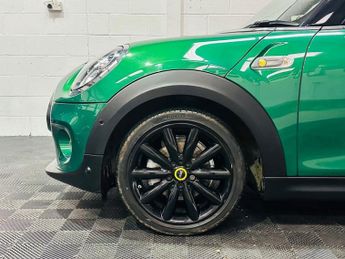 MINI Electric Hatch Cooper SE 32.6kWh Level 3 Hatchback 3dr Electric Auto (184 ps)