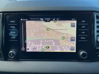 SKODA KAROQ 1.5 TSI ACT SportLine SUV 5dr Petrol DSG Euro 6 (s/s) (150 ps)