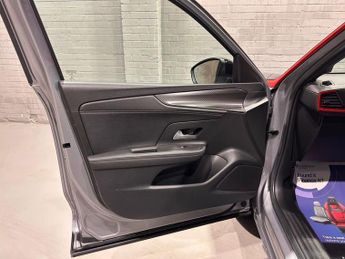 VAUXHALL MOKKA ELECTRIC 50kWh SRi Premium SUV 5dr Electric Auto (136 ps)