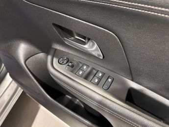 VAUXHALL MOKKA ELECTRIC 50kWh SRi Premium SUV 5dr Electric Auto (136 ps)