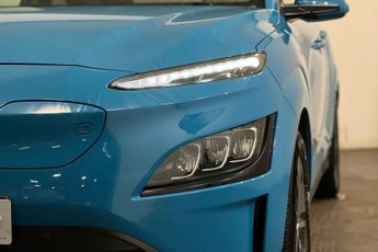 HYUNDAI KONA 64kWh Premium SUV 5dr Electric Auto (10.5kW Charger) (204 ps) Pa