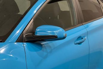 HYUNDAI KONA 64kWh Premium SUV 5dr Electric Auto (10.5kW Charger) (204 ps) Pa