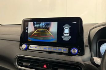 HYUNDAI KONA 64kWh Premium SUV 5dr Electric Auto (10.5kW Charger) (204 ps) Pa
