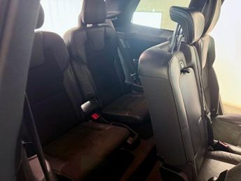 VOLVO XC90 2.0 B5 MHEV R-Design SUV 5dr Diesel Hybrid Auto 4WD Euro 6 (s/s)