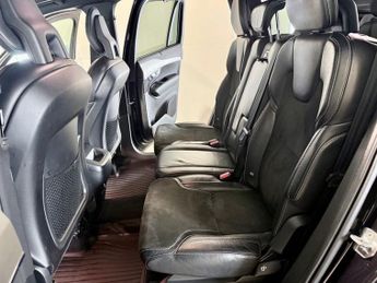 VOLVO XC90 2.0 B5 MHEV R-Design SUV 5dr Diesel Hybrid Auto 4WD Euro 6 (s/s)