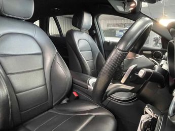 MERCEDES-BENZ C-CLASS 2.1 C220d AMG Line Estate 5dr Diesel G-Tronic+ Euro 6 (s/s) (170