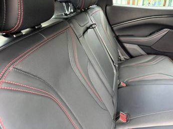 FORD MUSTANG MACH-E Standard Range 70kWh SUV 5dr Electric Automatic AWD (269 ps)