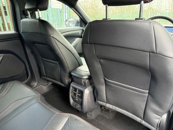 FORD MUSTANG MACH-E Standard Range 70kWh SUV 5dr Electric Automatic AWD (269 ps)