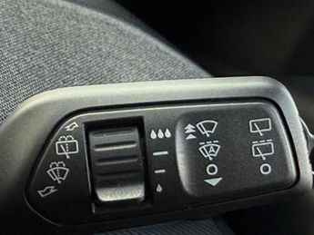 FORD MUSTANG MACH-E Standard Range 70kWh SUV 5dr Electric Automatic AWD (269 ps)