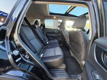 NISSAN X-TRAIL 1.6 dCi N-Connecta SUV 5dr Diesel XTRON Euro 6 (s/s) (130 ps)