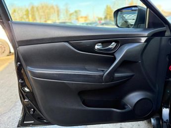 NISSAN X-TRAIL 1.6 dCi N-Connecta SUV 5dr Diesel XTRON Euro 6 (s/s) (130 ps)