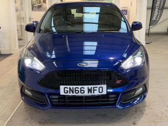 FORD FOCUS 2.0T EcoBoost ST-3 Hatchback 5dr Petrol Manual Euro 6 (s/s) (250