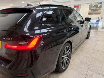BMW 3 SERIES 2.0 330i Sport Touring 5dr Petrol Auto Euro 6 (s/s) (258 ps)