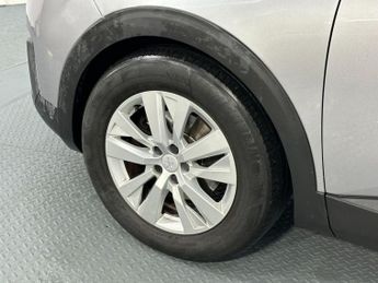 PEUGEOT 5008 1.2 PureTech Active SUV 5dr Petrol EAT Euro 6 (s/s) (130 ps)