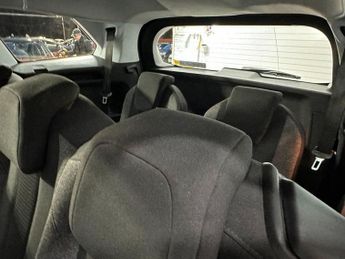 PEUGEOT 5008 1.2 PureTech Active SUV 5dr Petrol EAT Euro 6 (s/s) (130 ps)
