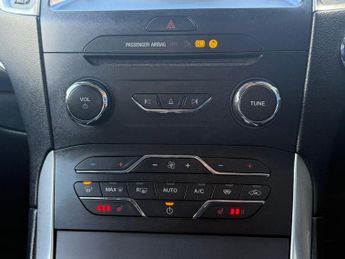 FORD GALAXY 2.0 EcoBlue Titanium MPV 5dr Diesel Auto Euro 6 (s/s) (190 ps)