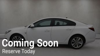 VAUXHALL INSIGNIA 2.0 CDTi SRi Nav Hatchback 5dr Diesel Auto Euro 6 (170 ps)