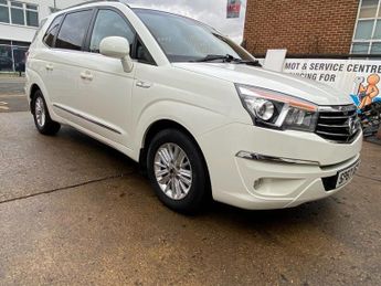 Ssangyong Turismo 2.2D SE MPV 5dr Diesel Manual Euro 6 (178 ps)