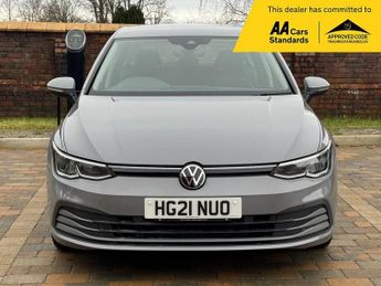 VOLKSWAGEN GOLF 1.5 eTSI MHEV Life Hatchback 5dr Petrol Hybrid DSG Euro 6 (s/s) 