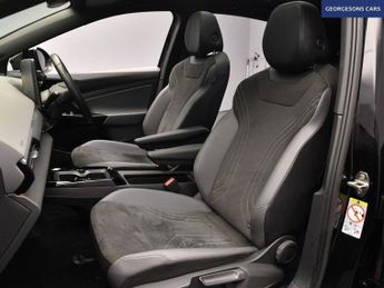 VOLKSWAGEN ID5 Pro 77kWh Style SUV 5dr Electric Auto (174 ps)